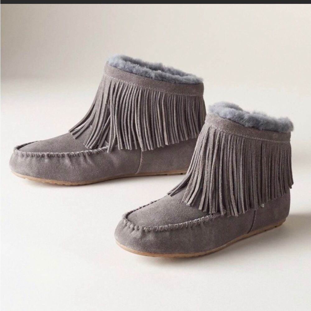 Fringe Gray Women's Moccasin Boots